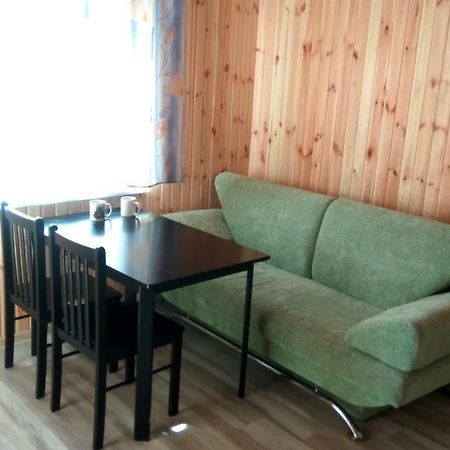 Eco House Hotel Chornomorsk Ngoại thất bức ảnh