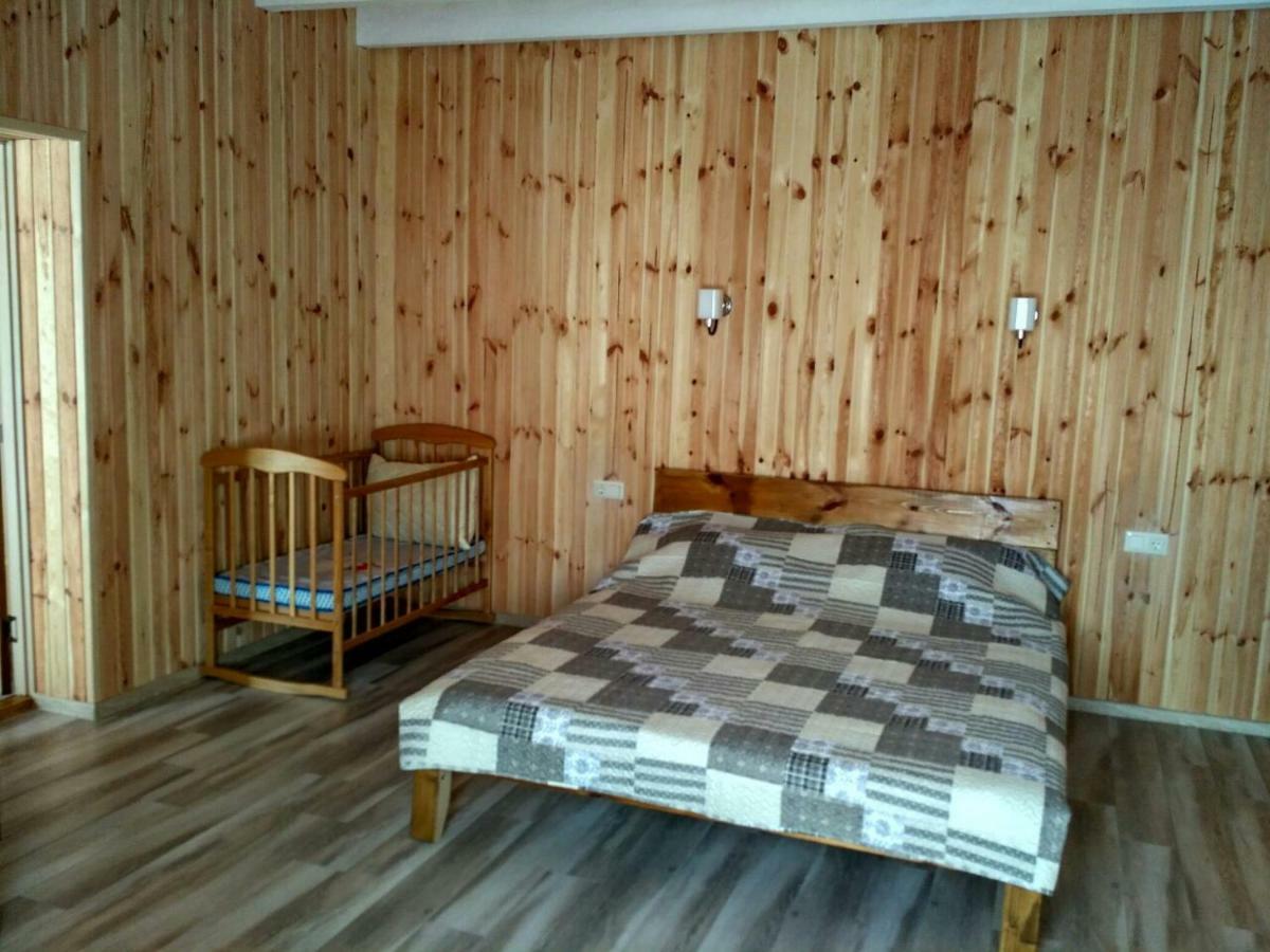 Eco House Hotel Chornomorsk Ngoại thất bức ảnh
