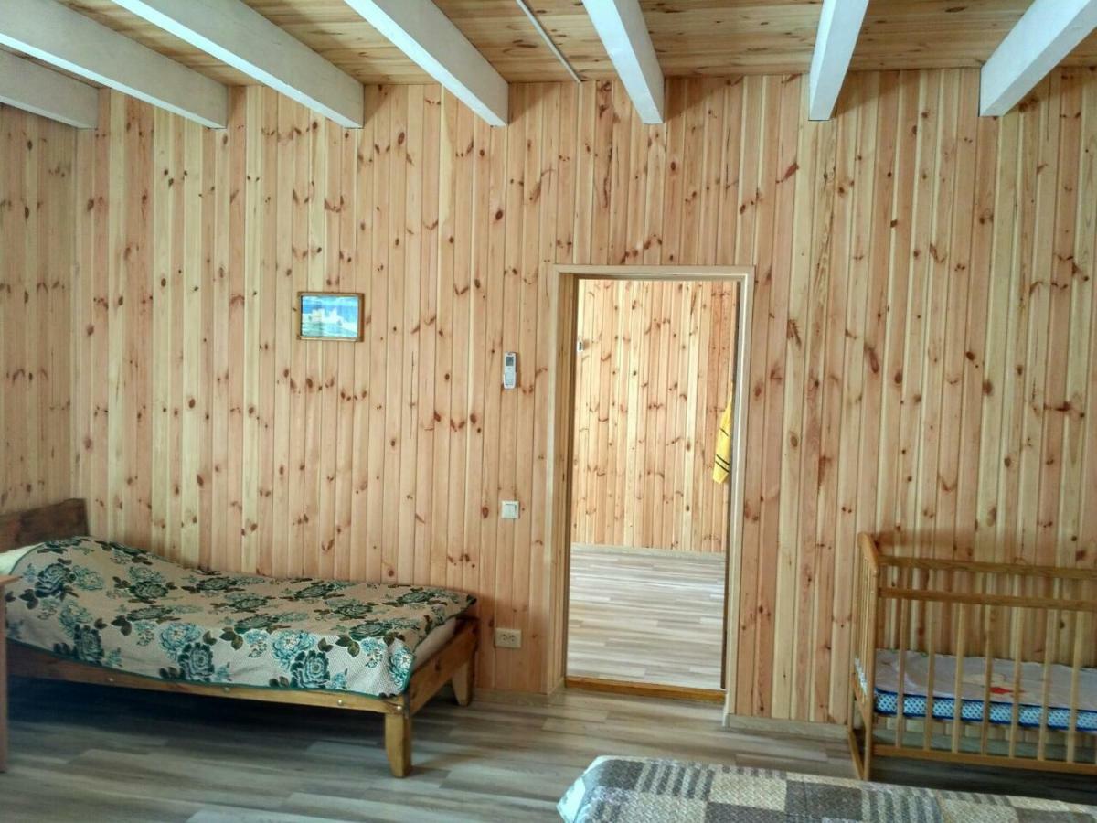 Eco House Hotel Chornomorsk Ngoại thất bức ảnh