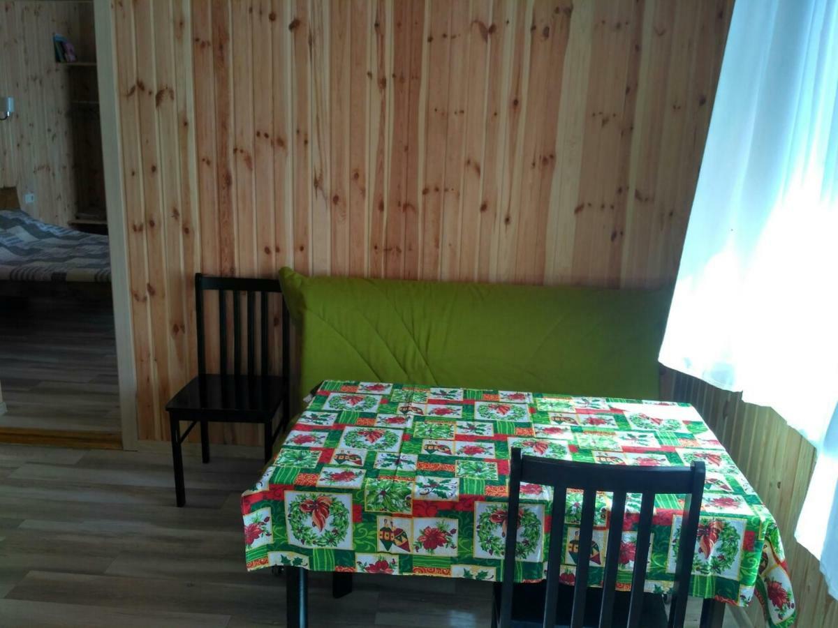 Eco House Hotel Chornomorsk Ngoại thất bức ảnh