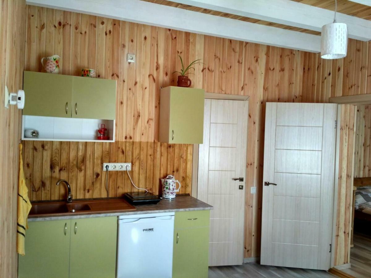 Eco House Hotel Chornomorsk Ngoại thất bức ảnh